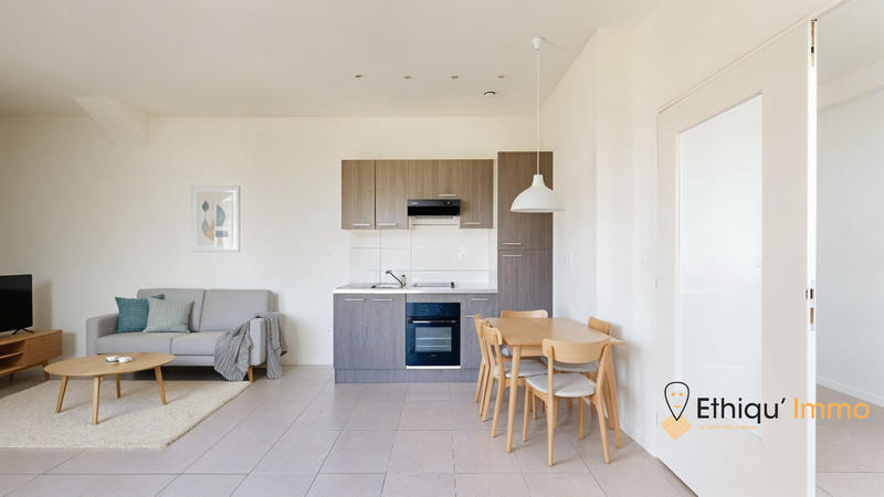 Appartement - 77 m² - 3 pièces