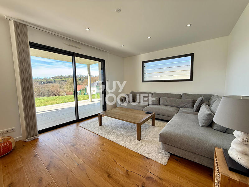 Maison - 144 m² - 5 pièces