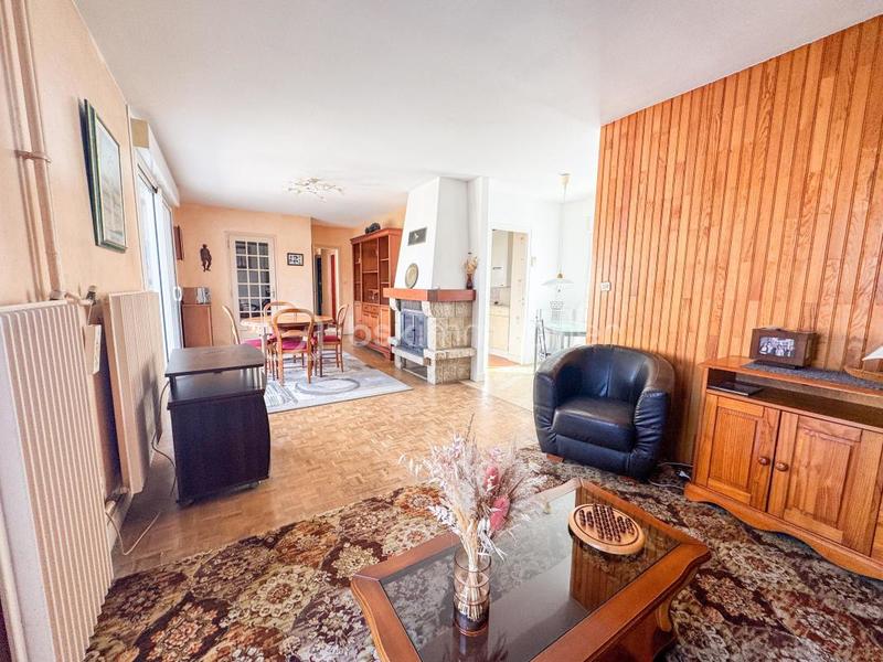 Maison - 95 m² - 4 pièces