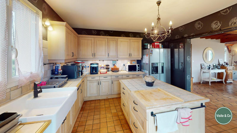 Maison - 147 m² - 6 pièces