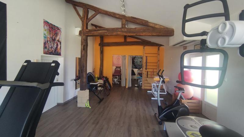 Maison - 300 m² - 9 pièces