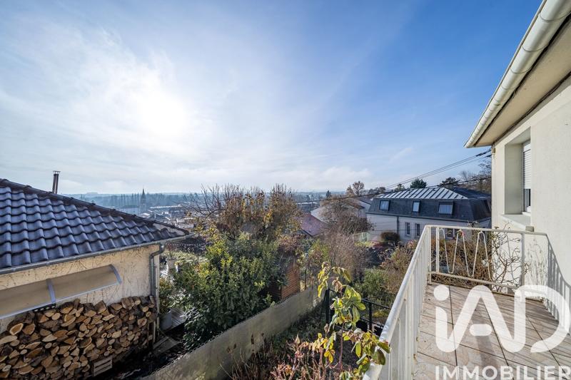 Maison - 80 m² - 5 pièces