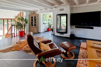 Maison - 354 m² - 10 pièces