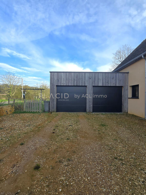 Maison - 181 m² - 6 pièces