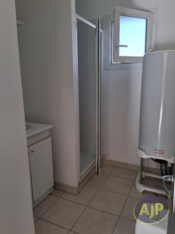 Maison - 60 m² - 3 pièces