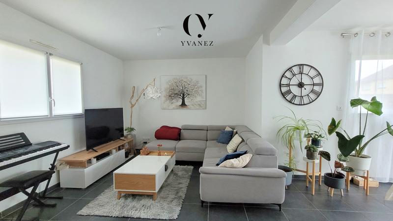 Maison - 107 m² - 6 pièces