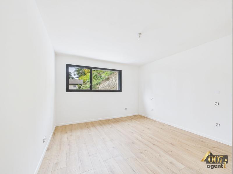 Appartement - 110 m² - 4 pièces