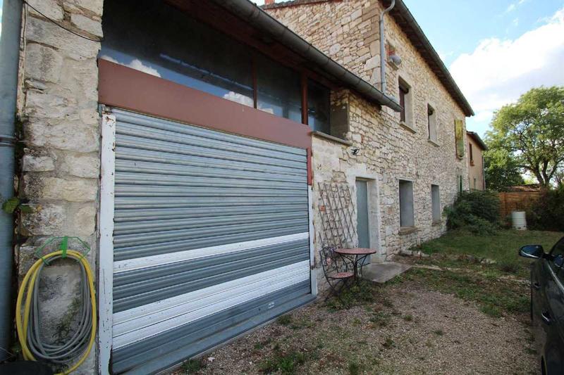 Maison - 390 m² - 13 pièces