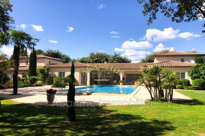 Villa - 340 m² - 8 pièces