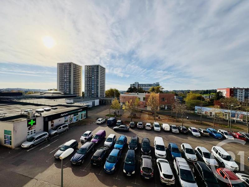 Appartement - 80 m² - 4 pièces