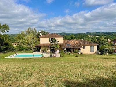 Maison - 175 m² - 5 pièces