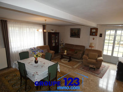 Maison - 180 m² - 5 pièces