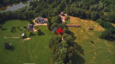 Château - 1 700 m² - 33 pièces