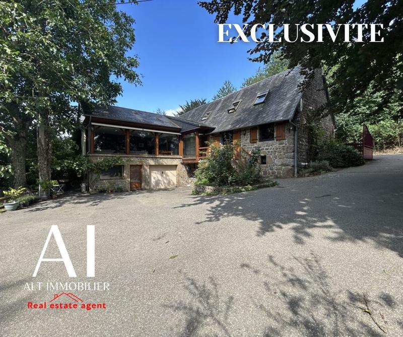 Maison ancienne - 152 m² - 6 pièces