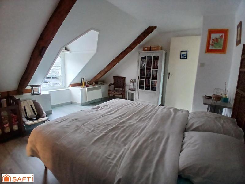 Maison - 149 m² - 8 pièces