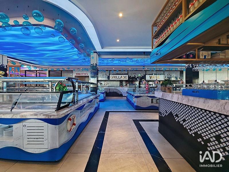 Local commercial - 1 200 m²