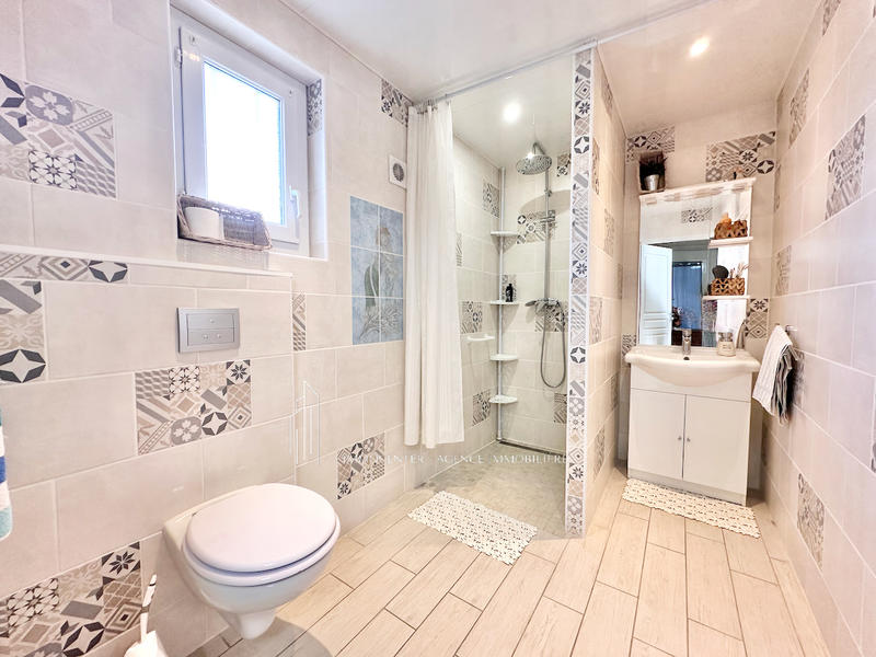 Maison - 171 m² - 8 pièces