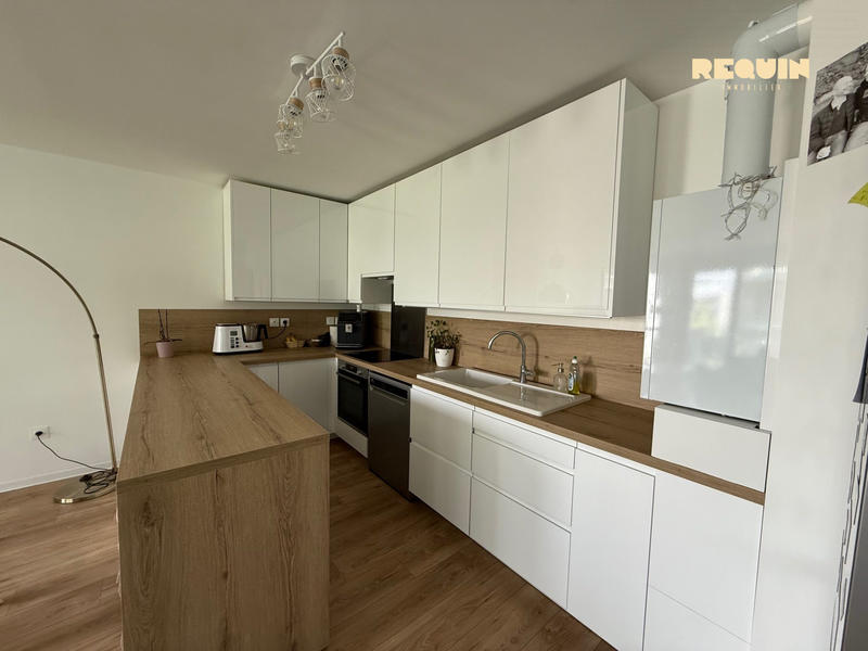 Appartement - 85 m² - 4 pièces