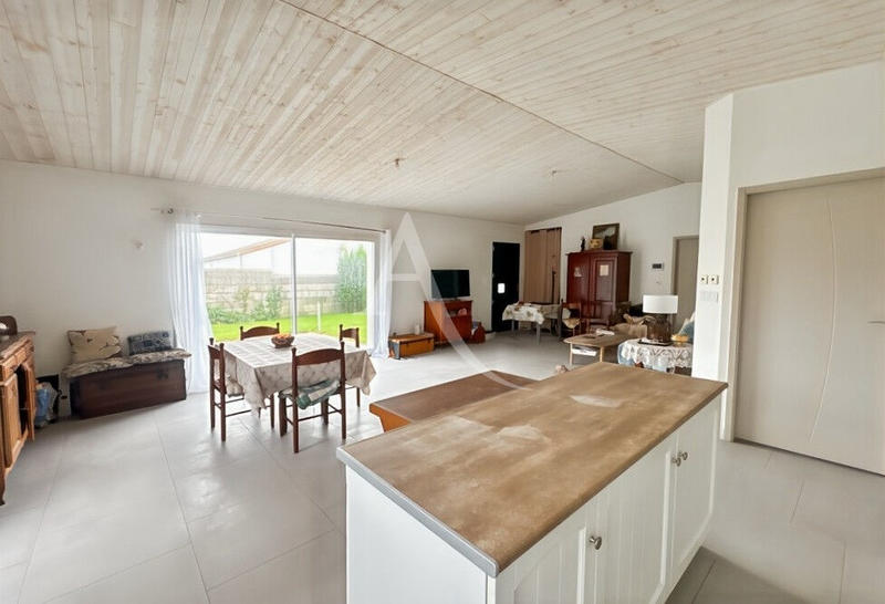 Maison - 102 m² - 4 pièces