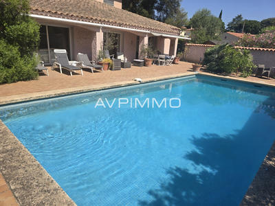 Villa - 328 m² - 7 pièces