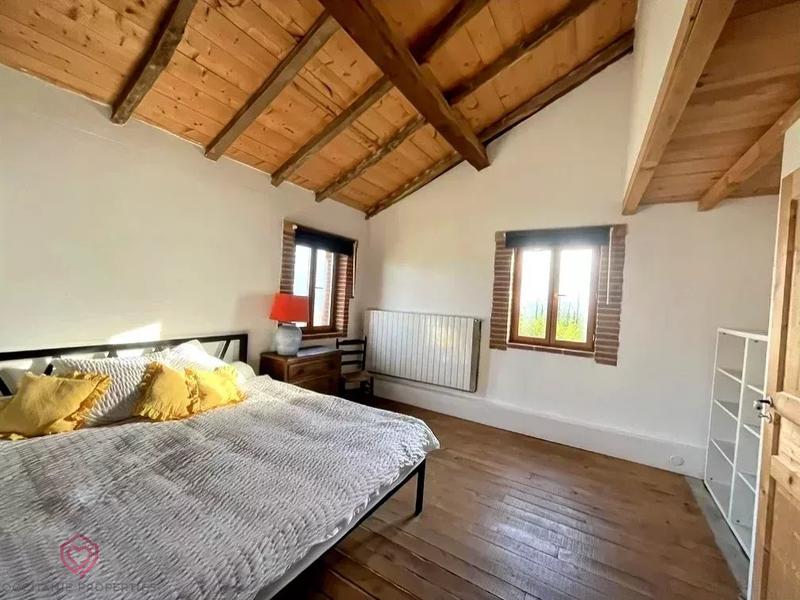 Propriété - 155 m² - 8 pièces