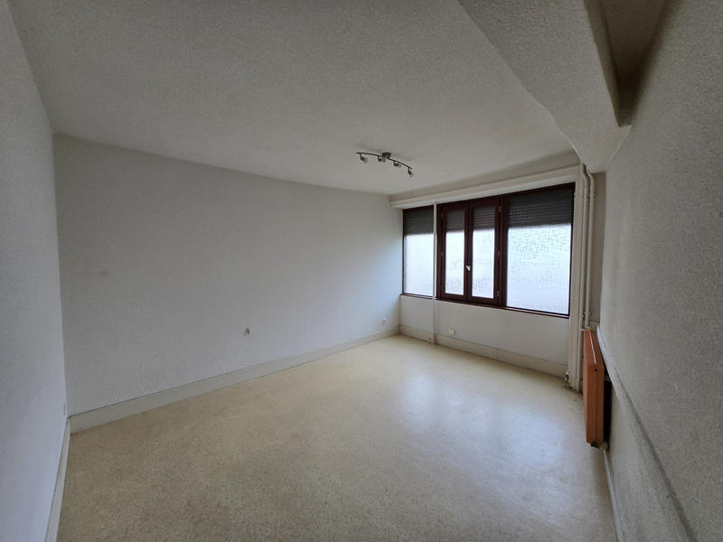 Maison - 217 m² - 8 pièces