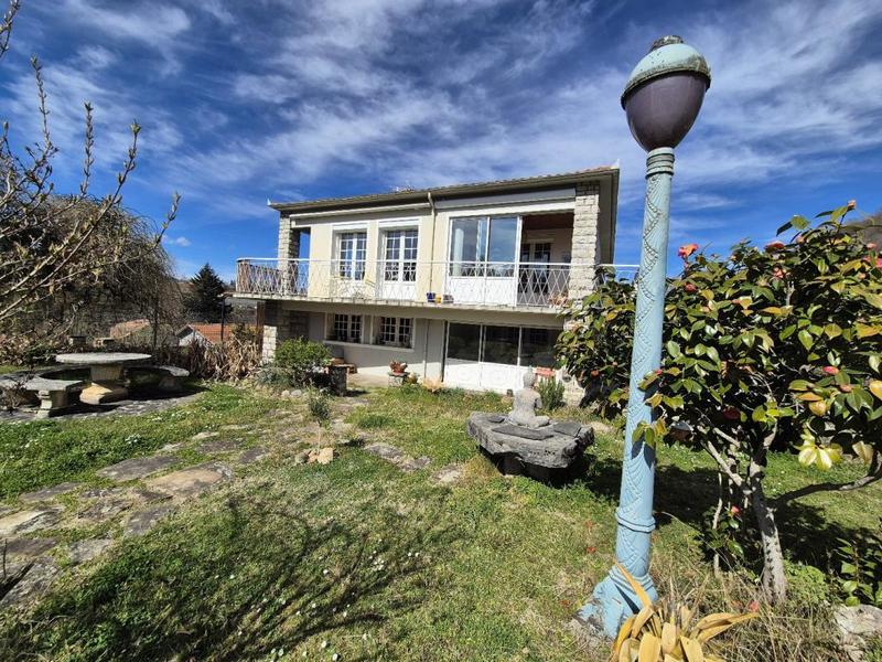 Maison - 155 m² - 6 pièces