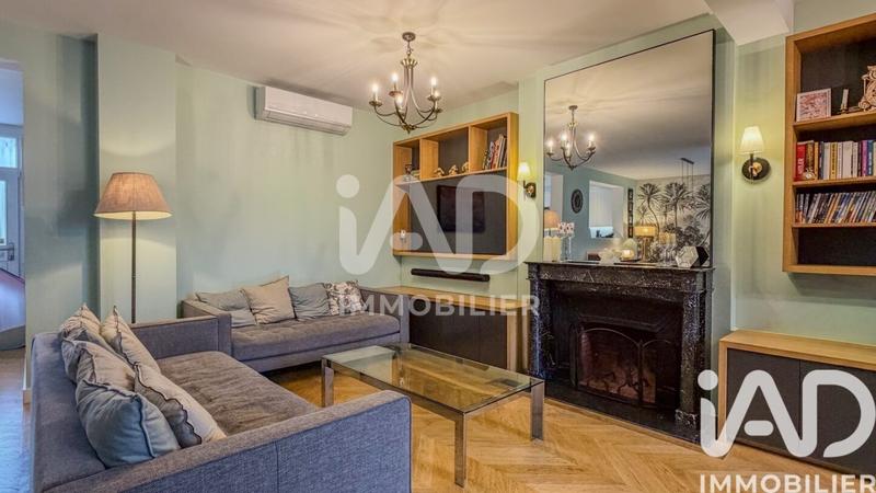 Maison - 187 m² - 8 pièces