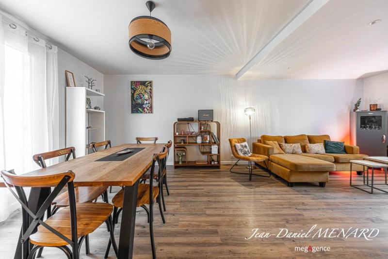 Maison traditionnelle - 115 m² - 5 pièces