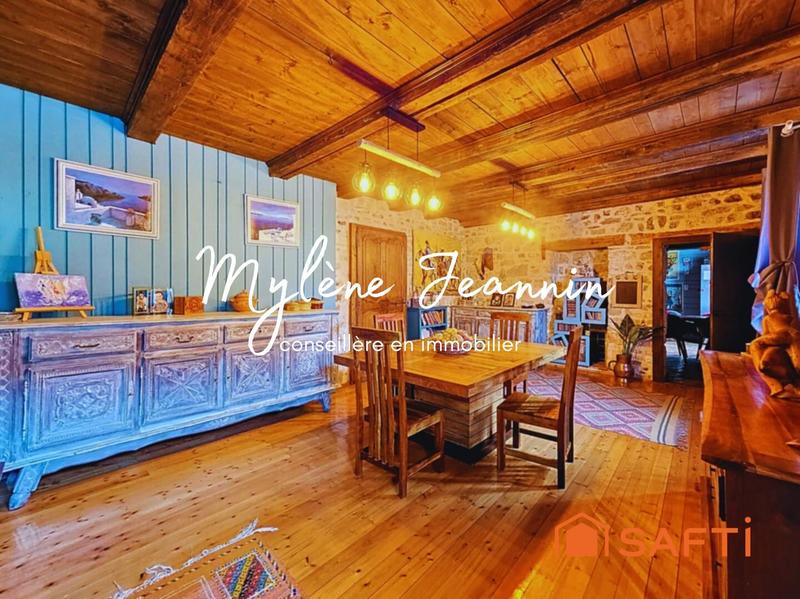 Maison - 238 m² - 7 pièces