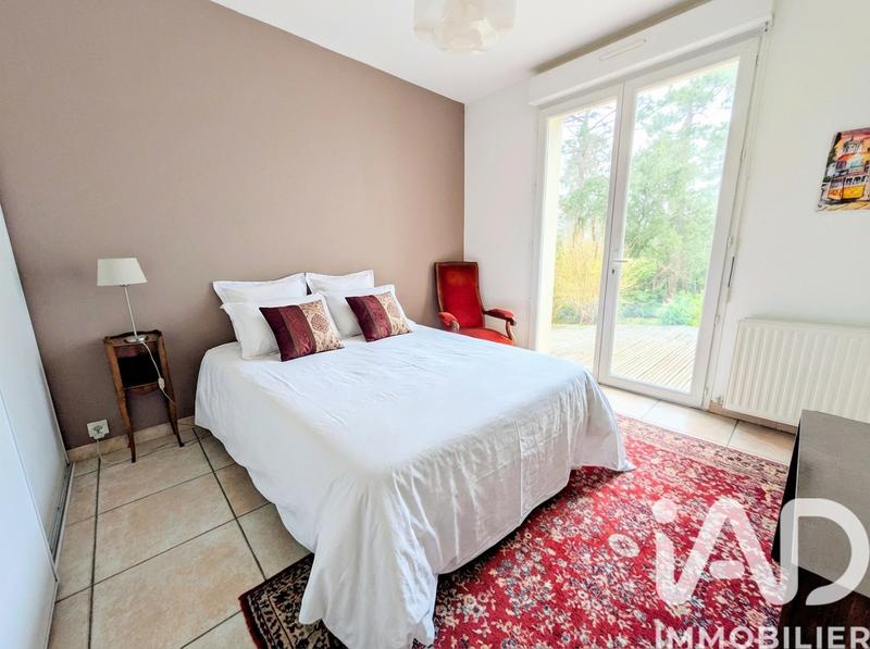 Maison - 178 m² - 8 pièces