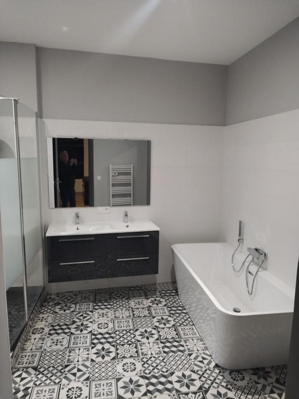 Appartement - 99 m² - 3 pièces