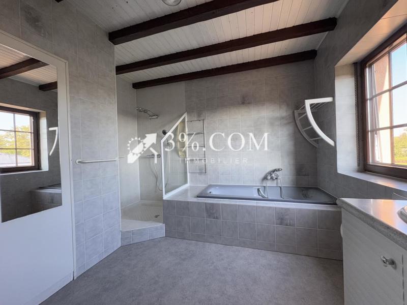 Propriété - 175 m² - 6 pièces