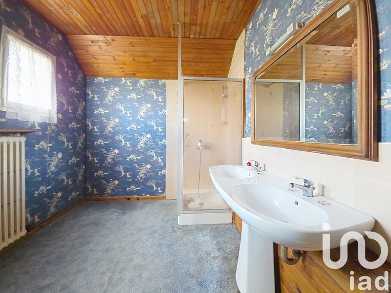 Maison - 223 m² - 8 pièces