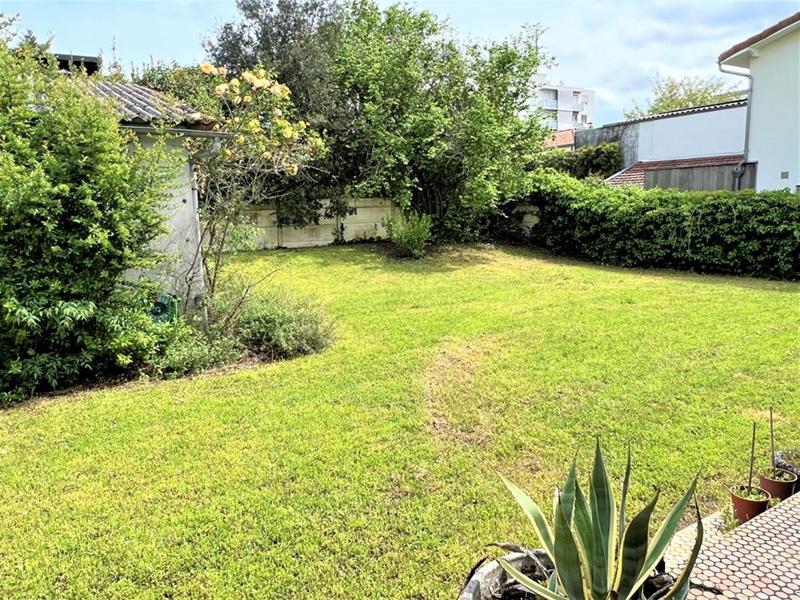 Maison - 228 m² - 6 pièces