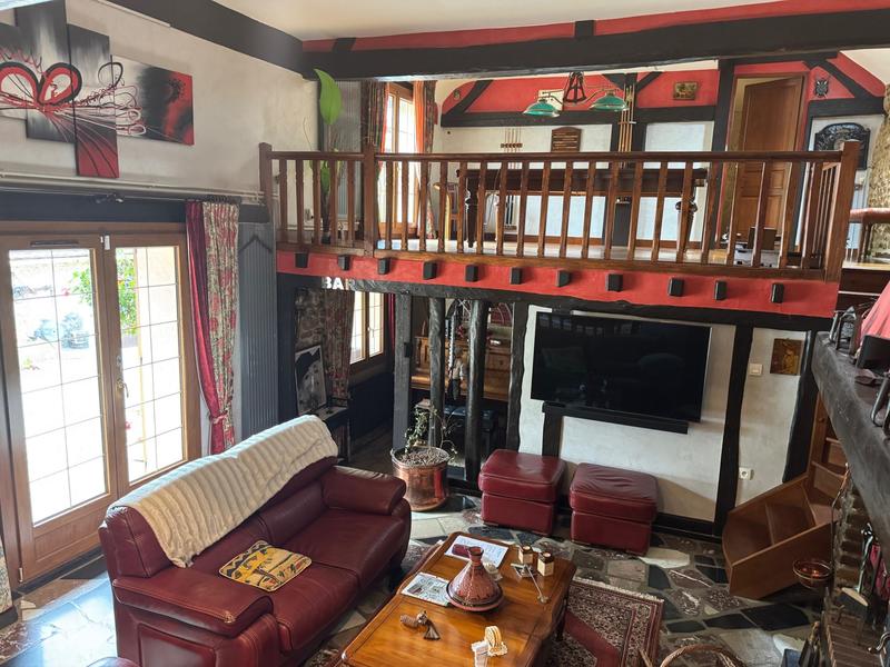 Maison - 162 m² - 7 pièces