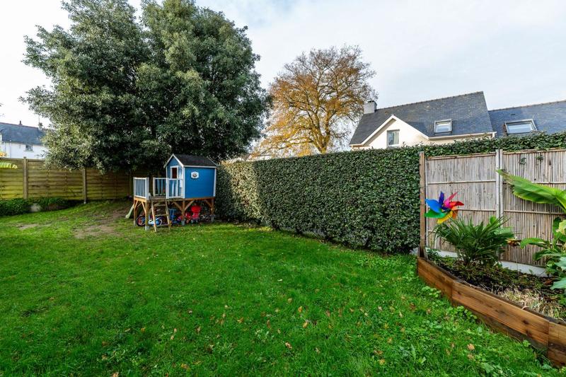 Maison - 95 m² - 5 pièces