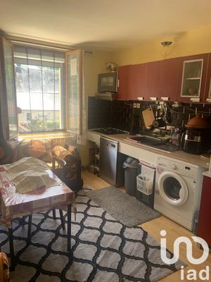 Maison de ville - 92 m² - 8 pièces