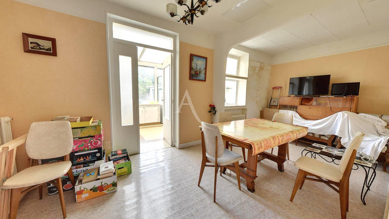 Maison - 138 m² - 6 pièces