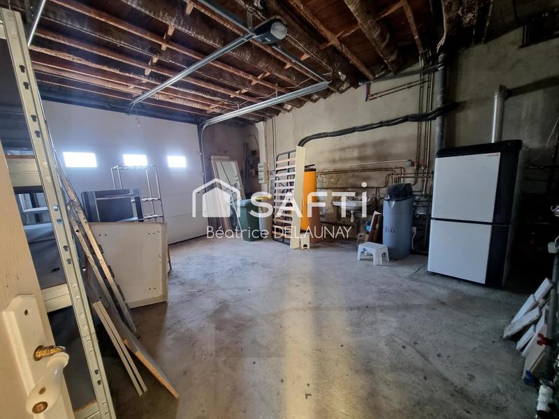 Maison - 219 m² - 8 pièces