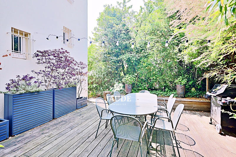 Maison - 196 m² - 7 pièces