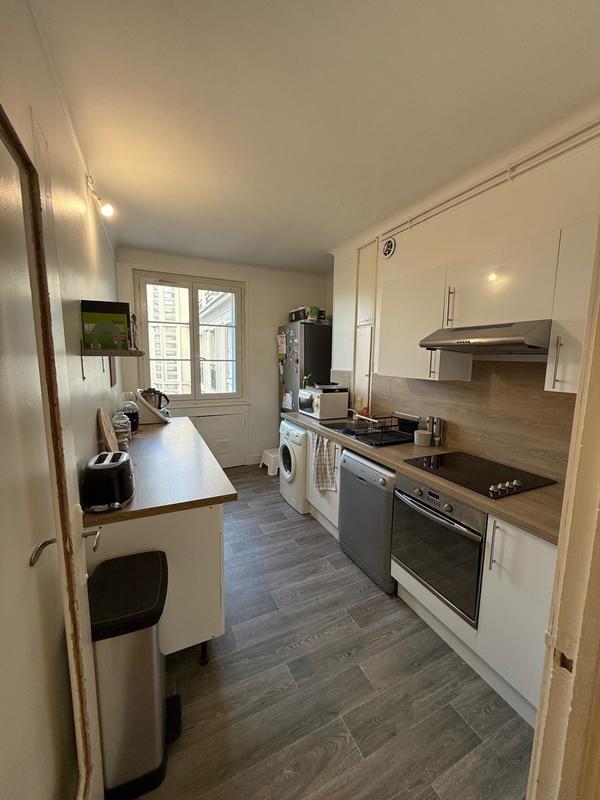 Appartement - 99 m² - 4 pièces