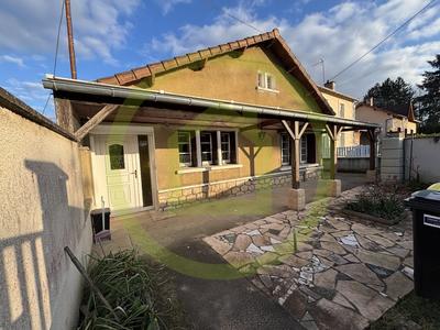 Maison - 102 m² - 6 pièces