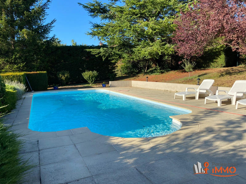 Maison - 160 m² - 5 pièces