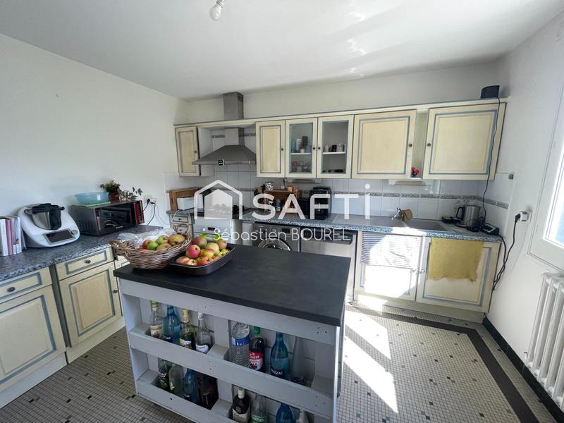 Maison - 90 m² - 5 pièces