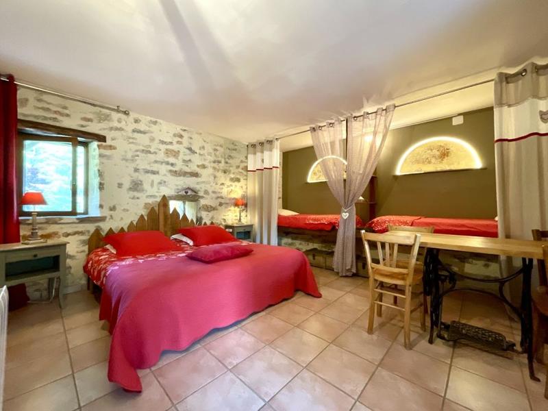 Maison - 430 m² - 16 pièces