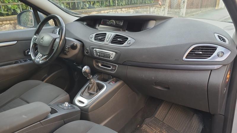 Renault Scénic III 1.2 TCe 115 Limited