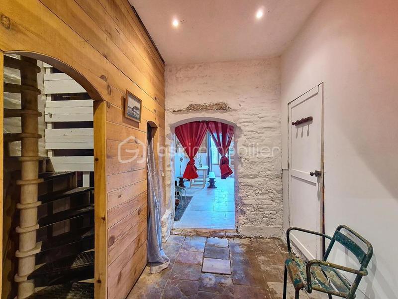 Maison - 140 m² - 4 pièces