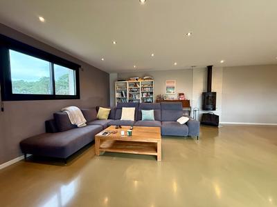 Maison - 180 m² - 7 pièces