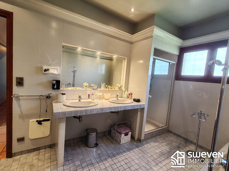 Maison - 175 m² - 5 pièces